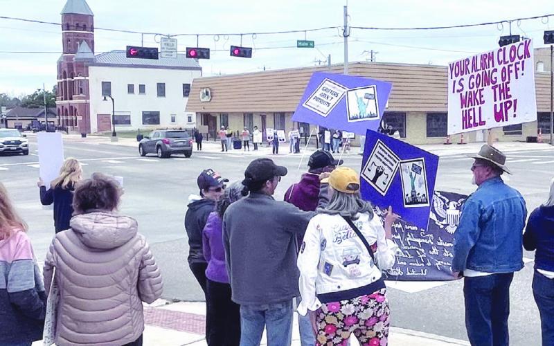 With music blasting and horns honking, downtown Rockdale was a lively atmosphere on Saturday morning.