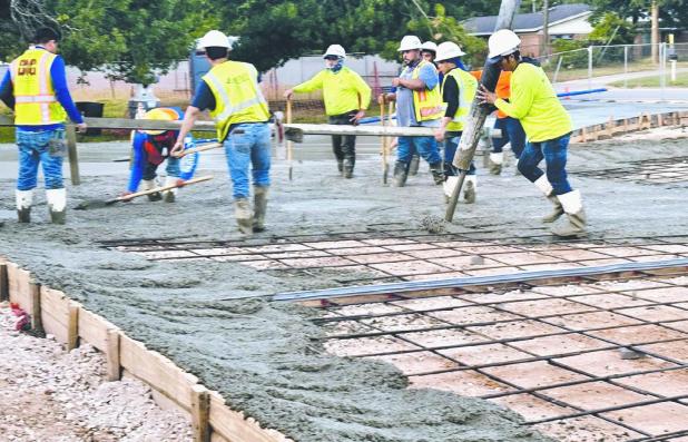 BIG POUR