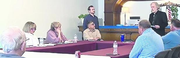 MDD learns about site selection from advisor