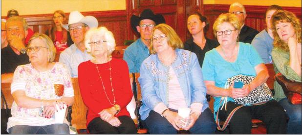 Torrey, White, Neal win races