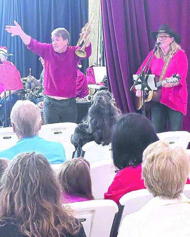 ‘Christmas at the Kay’ puts everyone in holiday mood