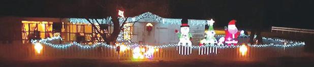 Chamber contest winners light up Rockdale for Christmas