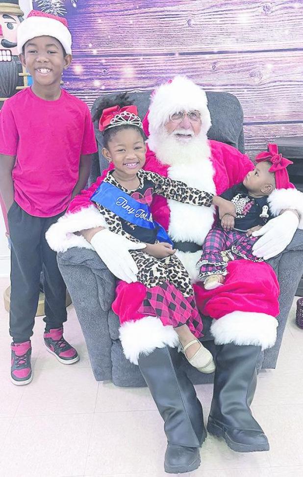 BREAKFAST WITH SANTA