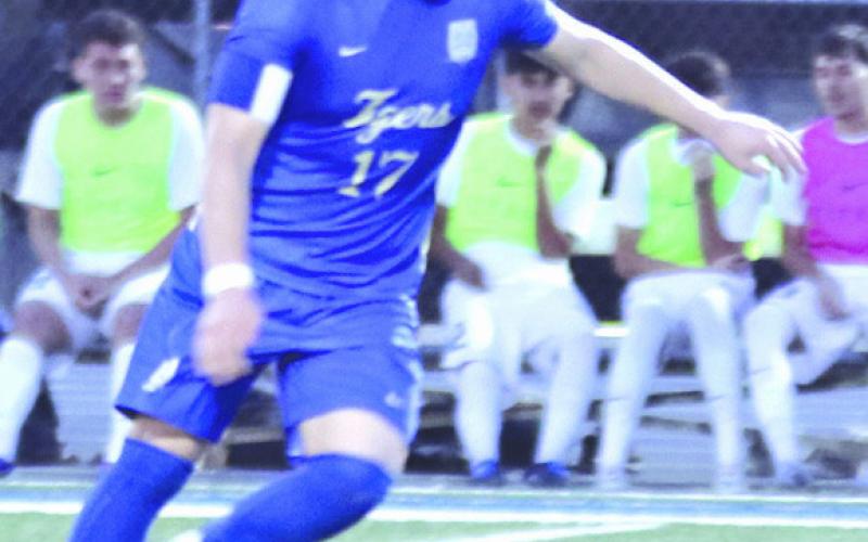 Tiger Wilmer Sorto in action against Manor New Tech last week in Tiger Stadium. The Tigers fell to the Titans, 3-0. Reporter/Nathan Flores