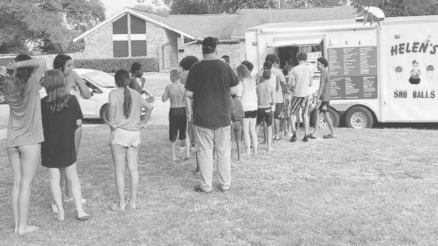 LONG LINE FOR SNOW CONES
