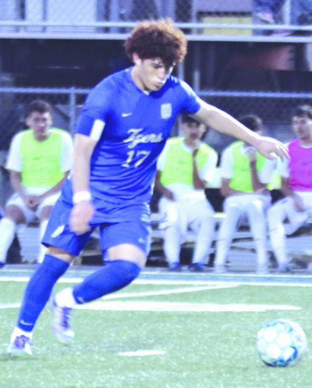 Tiger Wilmer Sorto in action against Manor New Tech last week in Tiger Stadium. The Tigers fell to the Titans, 3-0. Reporter/Nathan Flores