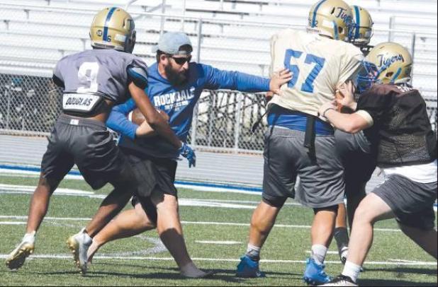 RHS enjoys open date, to open district Friday