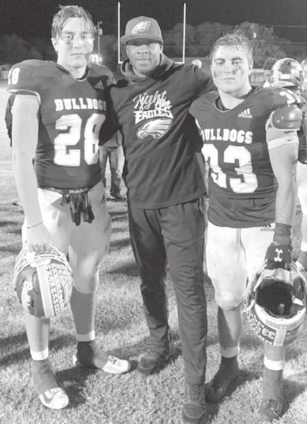 ’Dawgs fall 21-14 to Hearne