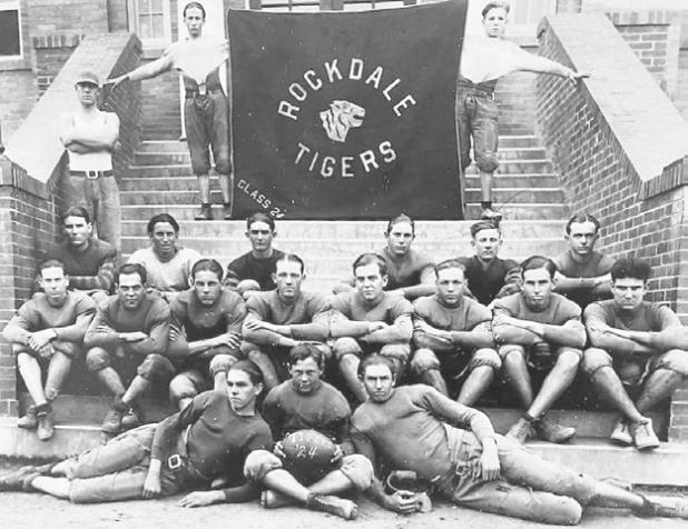 The 1924 Rockdale Tigers football team.