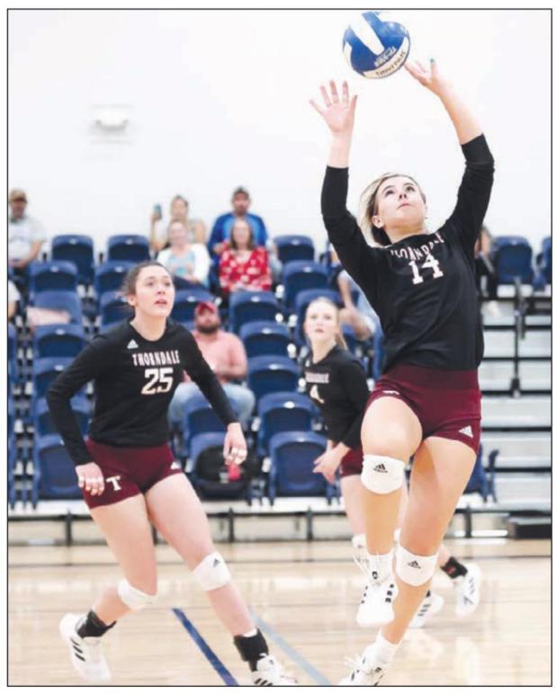 THS takes Schulenburg to five sets