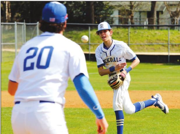 Tigers showcase bats, gloves, speed at home