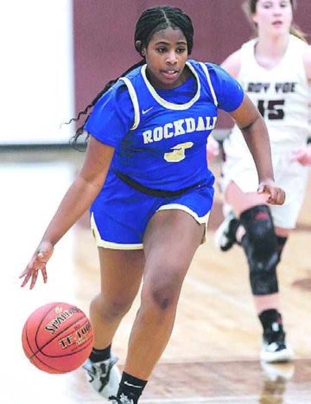 Blue-and-Gold hoopsters open season with wins