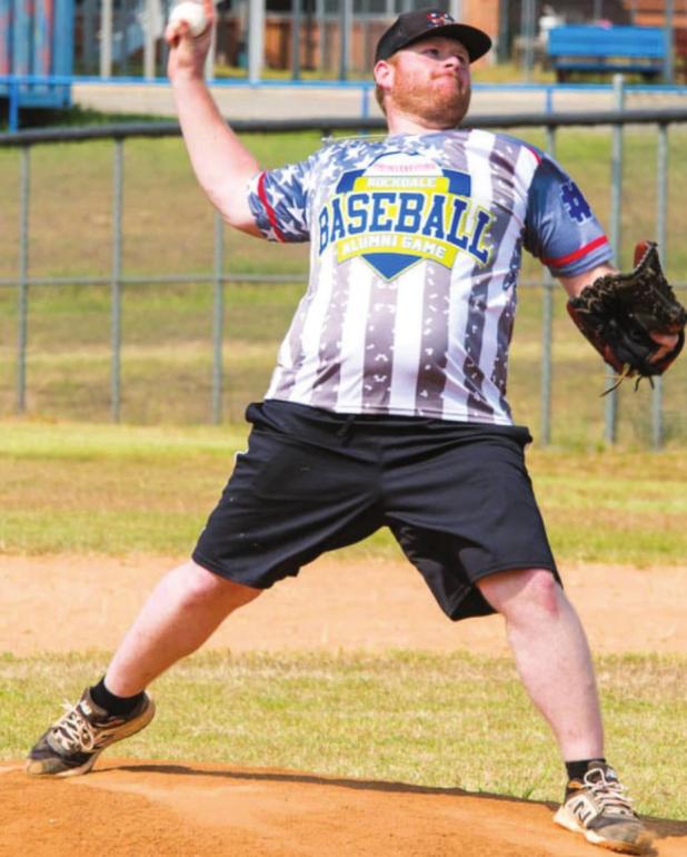 RHS holds alumni baseball game