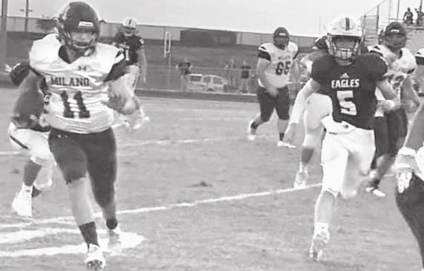 Eagles soar in big victory over Valley Mills, 32-13