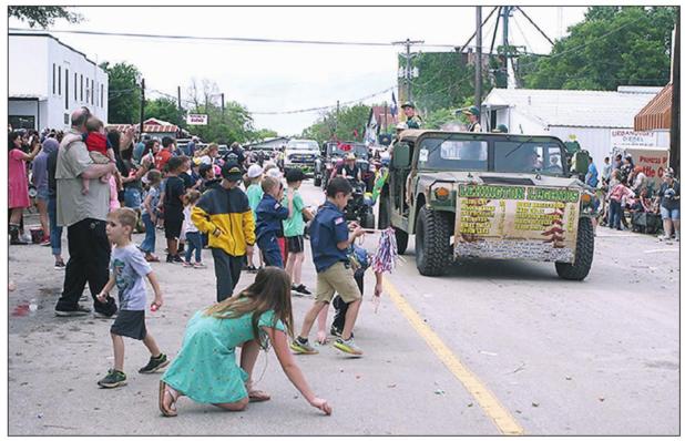 Lexington turns out for 55th homecoming