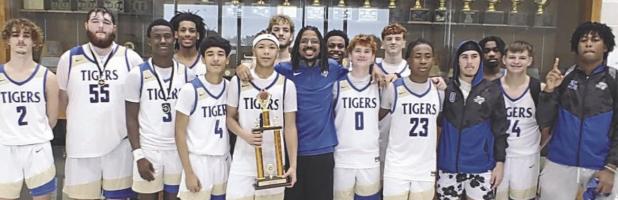 ROCKDALE HIGH SCHOOL BASKETBALL