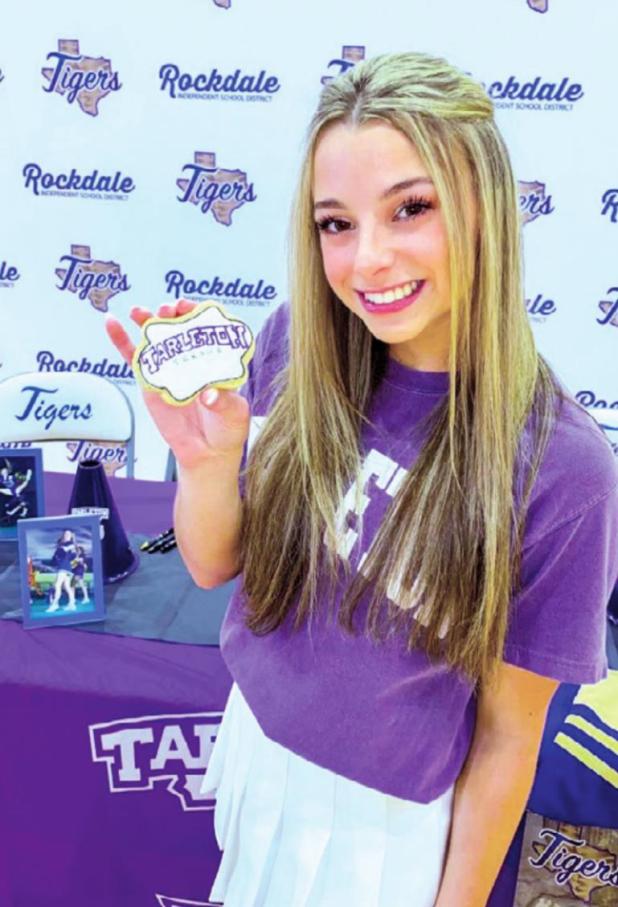 Keep on cheering, Taytum!