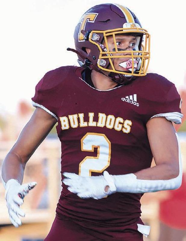 Bulldogs stomp Thrall, 46-14