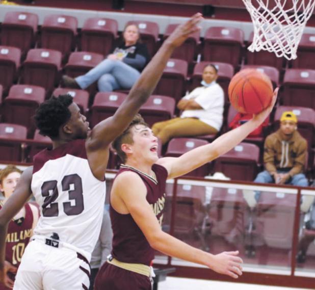 Eagles get road win over Hearne, 50-38
