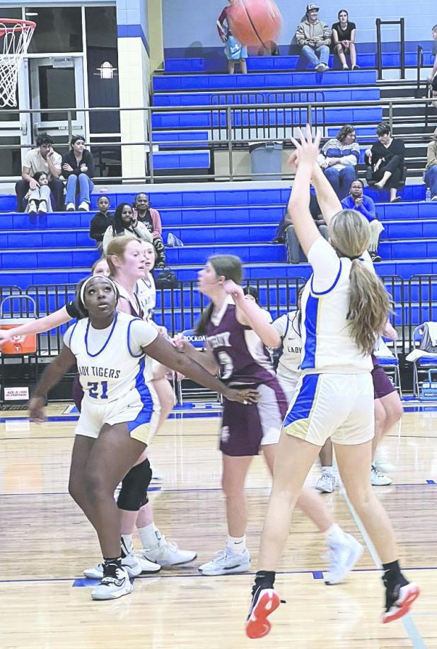 ROCKDALE HIGH SCHOOL BASKETBALL