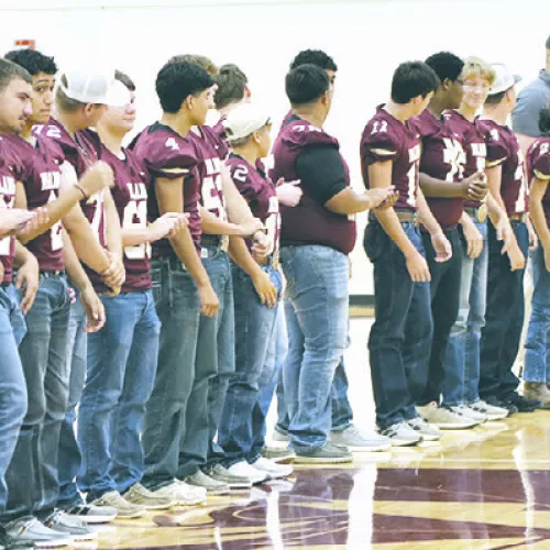 MEET THE EAGLES