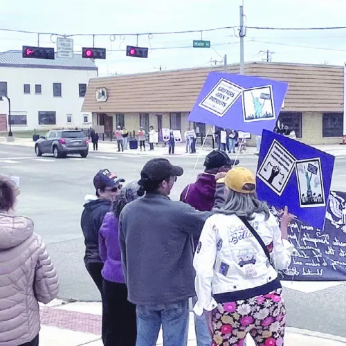 With music blasting and horns honking, downtown Rockdale was a lively atmosphere on Saturday morning.