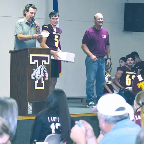 MEET THE BULLDOGS