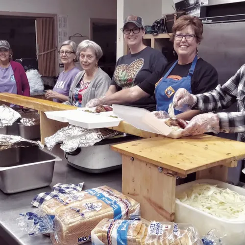 FUNDRAIS-ER— The Knights of Columbus held a barbecue chicken fundraiser on Sunday and the busy workers sold over 300 plates which included a barbecue half chicken, sausage, German potatoes, green beans and dessert. Shown are (L-R) Martha Jeffcoat, Kelly David, Vicky Svetlik, Barbara Walko, Amy Caffey, Genella Korenek and Pat Barcak.