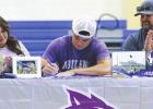 Robinson fights way to signing day